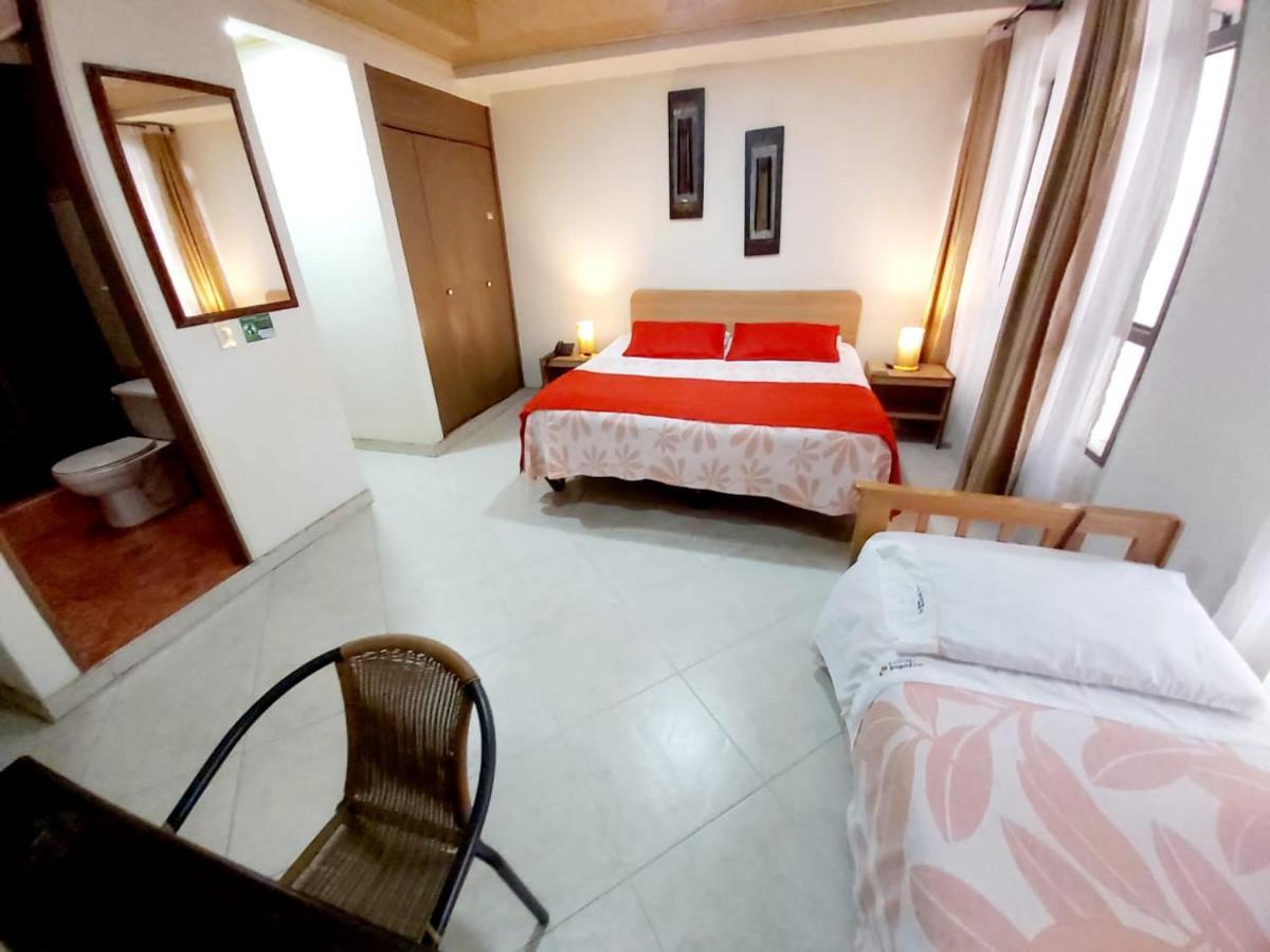 Hoteles Bogota Inn Turisticas 63 ภายนอก รูปภาพ