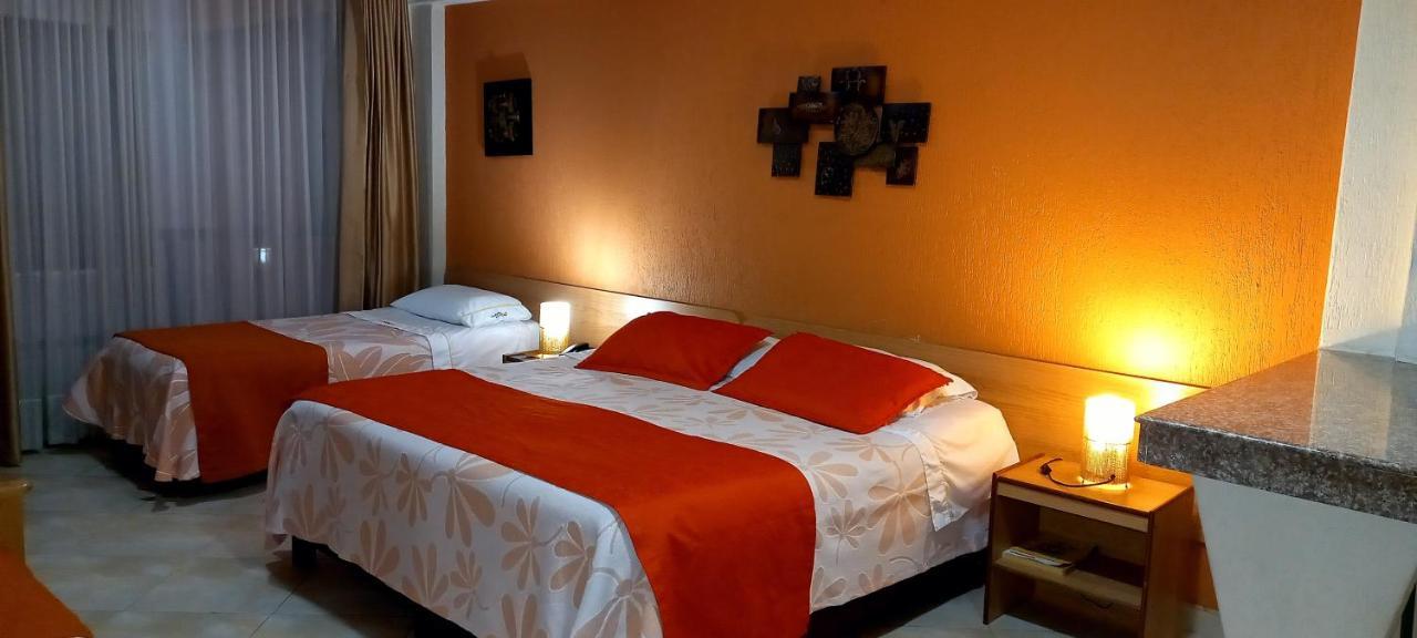 Hoteles Bogota Inn Turisticas 63 ภายนอก รูปภาพ