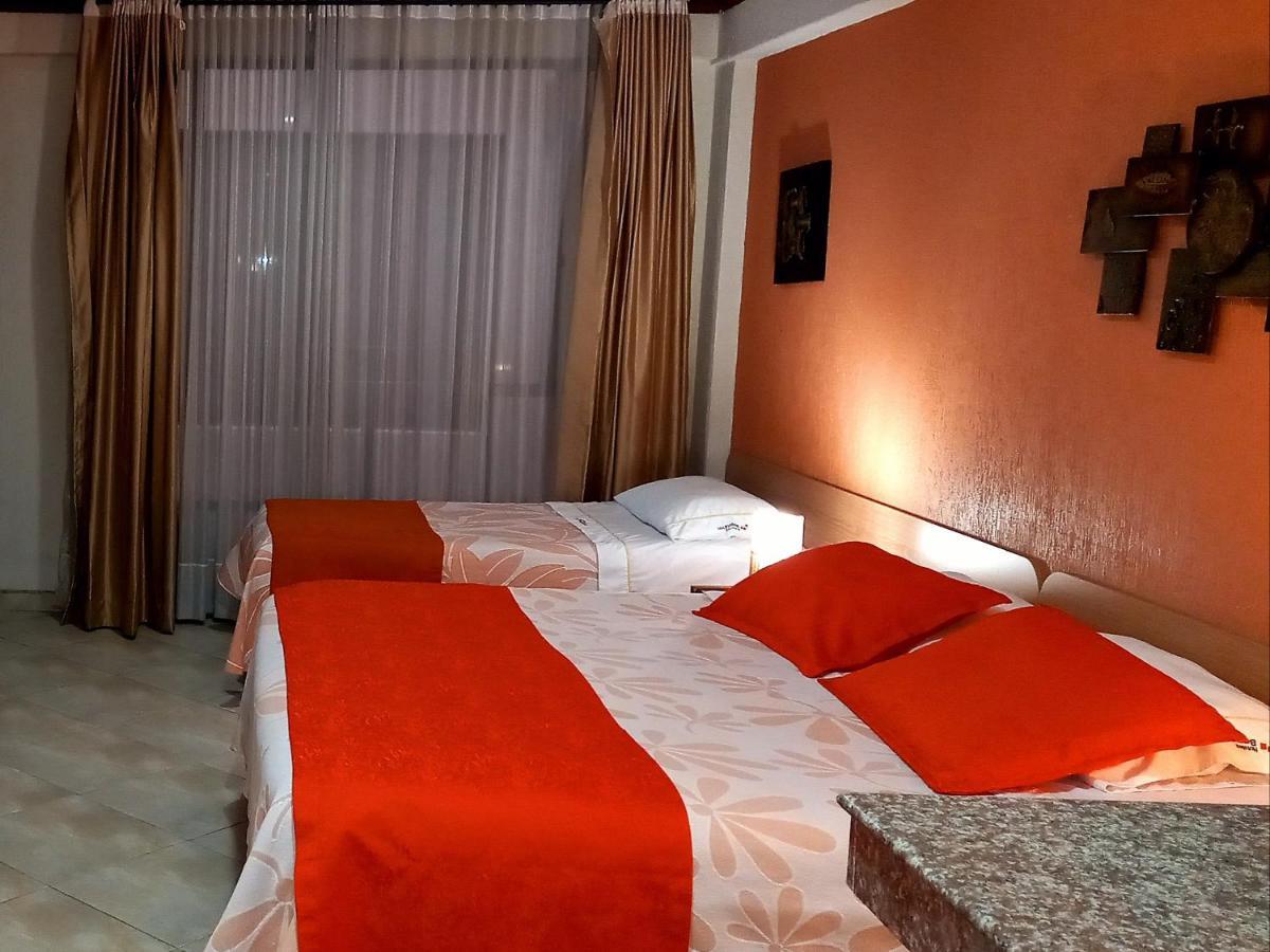 Hoteles Bogota Inn Turisticas 63 ภายนอก รูปภาพ